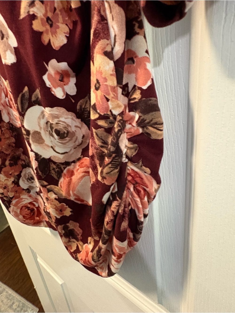 Paper Plane - Women's Floral Scoop Neck Top - Burgundy Floral - 2X - Picture 5 of 5